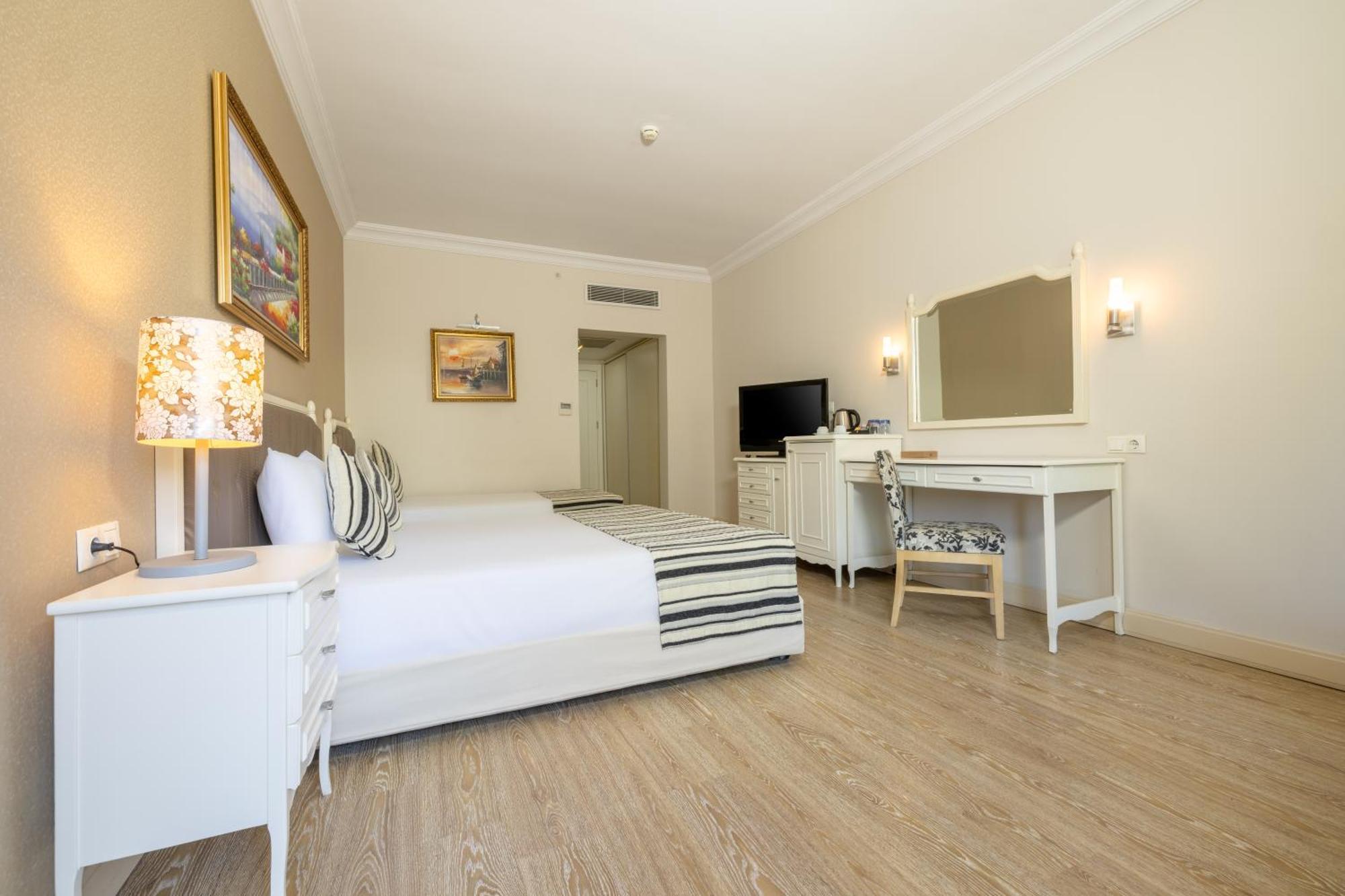 Crystal Tat Beach Golf Resort & Spa Belek Buitenkant foto