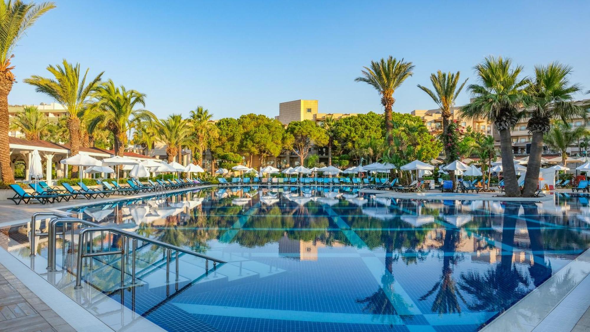 Crystal Tat Beach Golf Resort & Spa Belek Buitenkant foto